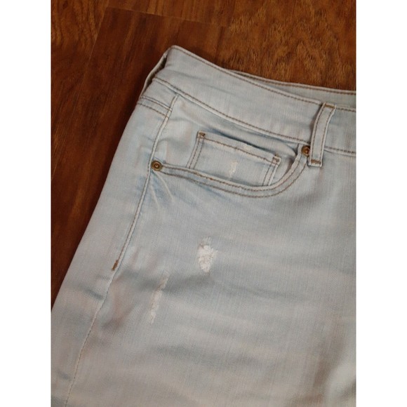 NWT Ladies Sonoma Destructed Cuffed Jean Shorts Size 16 - Picture 2 of 5